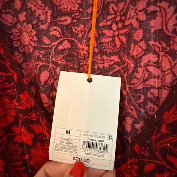 Knox Rose NWT red smocked back floral blouse size M - Picture 6 of 11
